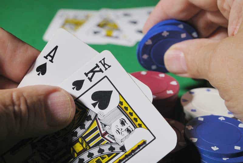 Mẹo chơi Poker đơn giản nhưng hiệu quả bất ngờ 