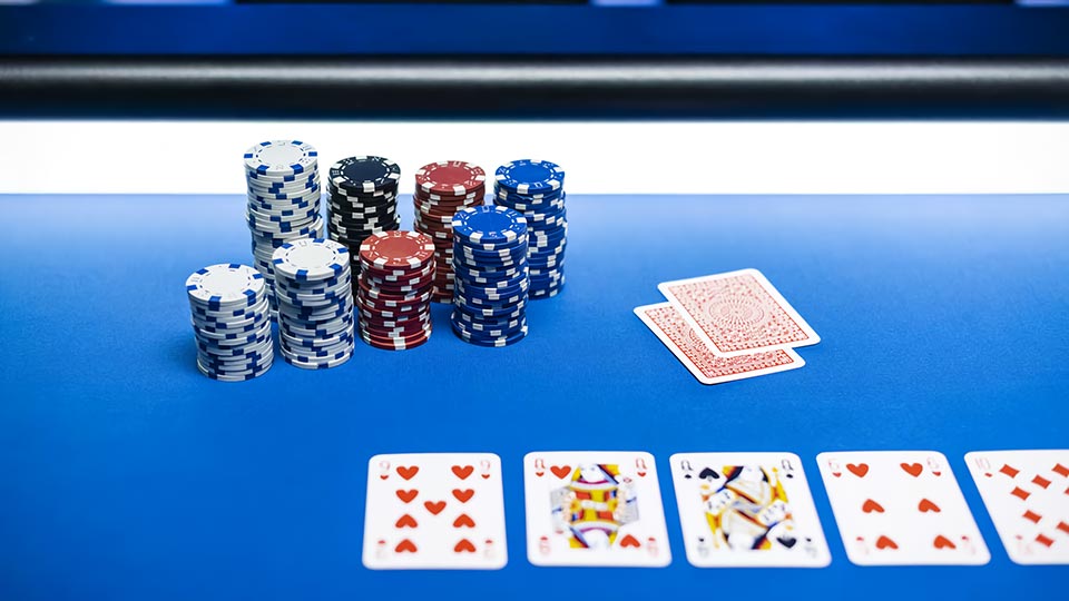 Các Cung Đường Chơi Poker