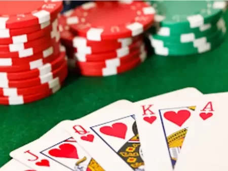 Phân tích tình huống trong Poker: Bí quyết đưa ra quyết định thắng