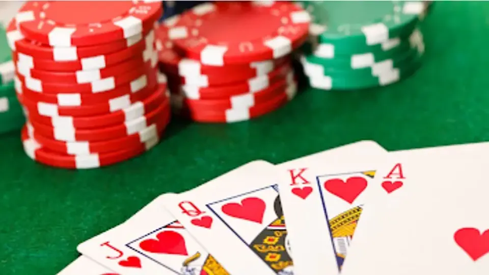 Phân tích tình huống trong Poker