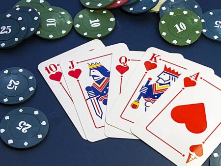 Kinh Nghiệm Xử Lý Tình Huống Trong Xì Dách: Chiến Lược & Mẹo Thắng