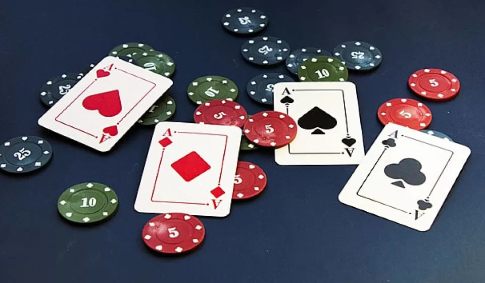 Xì dách và cá cược online