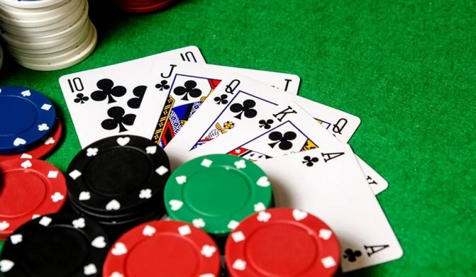 Chiến thuật xếp bài poker