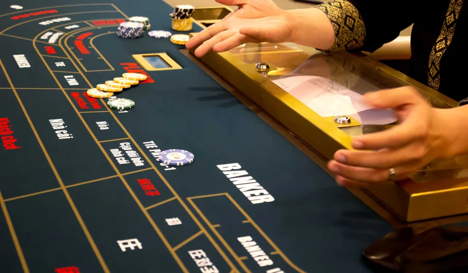 Chọn bàn baccarat theo limit Live Casino House