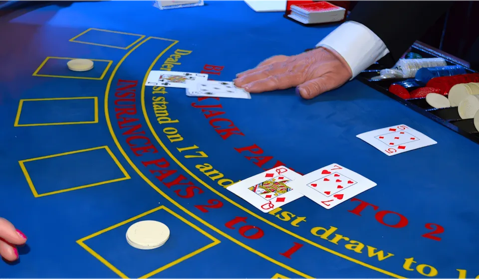 Basic strategy xi dách Live Casino House